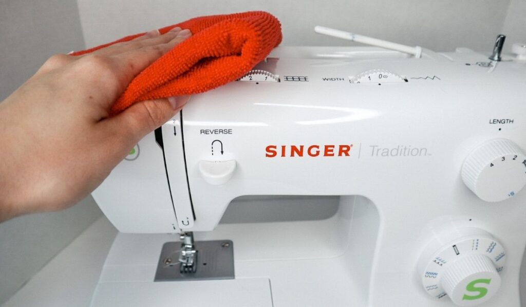 How to Clean a Sewing Machine: A Step By Step Guide - Hailey Stitches